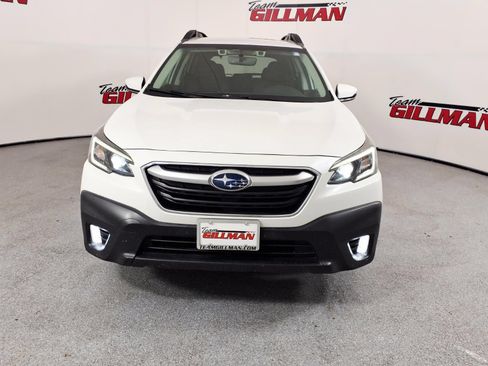 Used 2021 Subaru Outback Premium AWD/4WD image 2