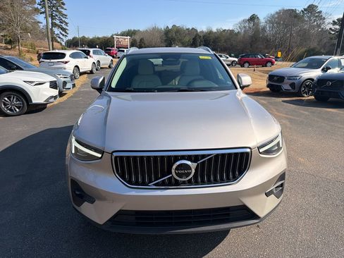 Certified 2024 Volvo XC40 B5 Plus w/ Protection Package Premier image 10