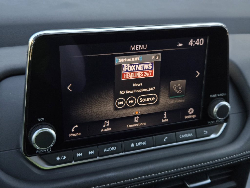 Certified 2024 Nissan Rogue SV FWD image 21