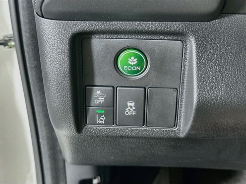 Used 2020 Honda HR-V EX image 16