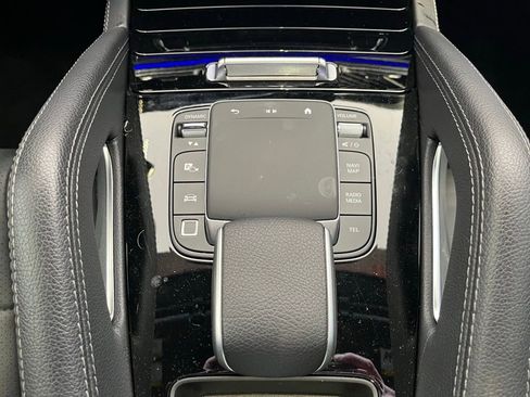 Used 2025 Mercedes-Benz GLE 350 4MATIC image 35