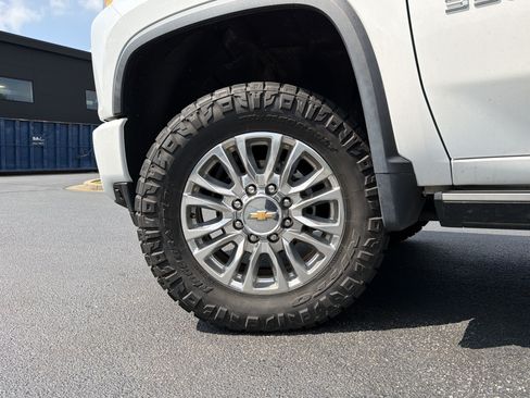 Used 2022 Chevrolet Silverado 3500 High Country w/ Z71 Off-Road Package AWD/4WD image 15
