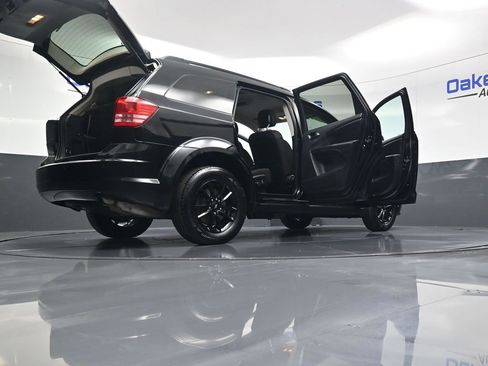 Used 2020 Dodge Journey SE w/ SE Popular Equipment Group image 58