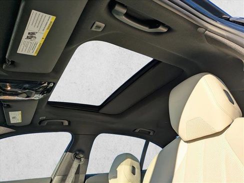 Certified 2025 BMW 530i image 16