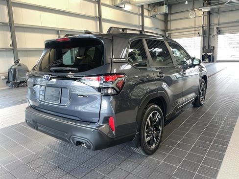Used 2025 Subaru Forester Limited image 23