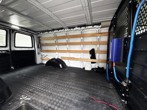 Used 2019 GMC Savana 2500 2500 3dr Cargo Van w/ Driver Convenience Package image 12