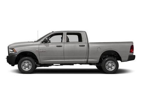 Used 2017 RAM 2500 Tradesman w/ Chrome Appearance Group AWD/4WD image 6