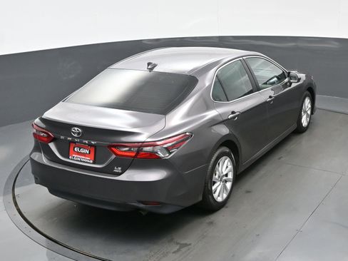 Used 2023 Toyota Camry LE image 39