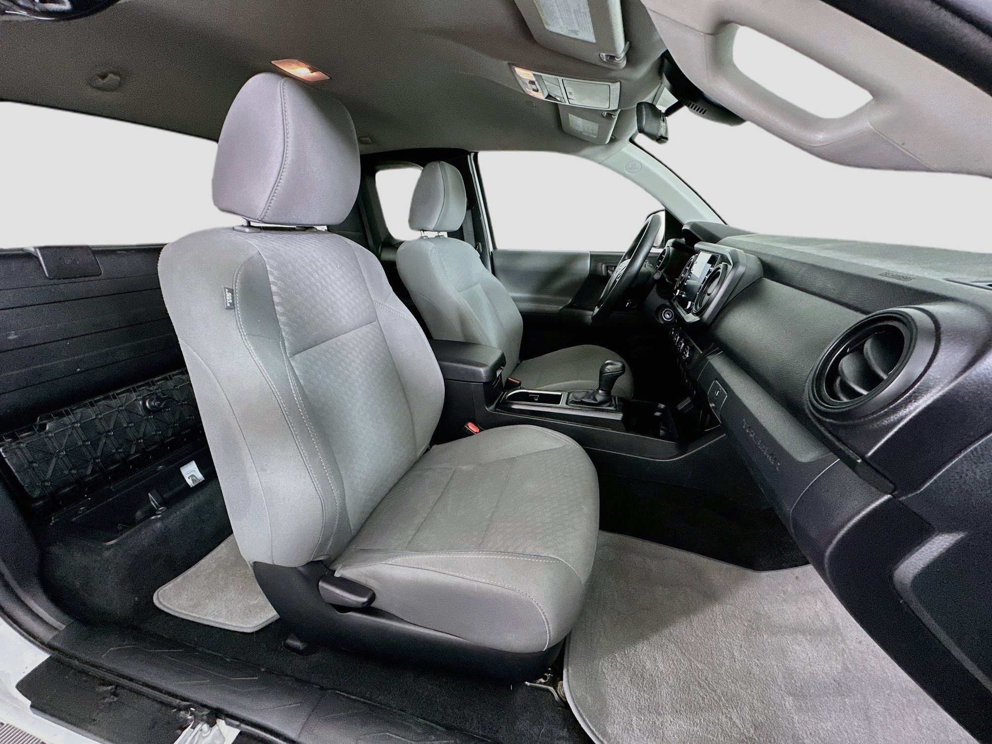 Used 2022 Toyota Tacoma SR AWD/4WD image 28