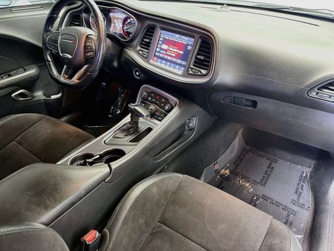 Used 2020 Dodge Challenger R/T Scat Pack w/ Dynamics Package RWD image 12