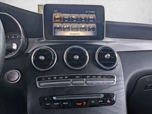 Used 2019 Mercedes-Benz GLC 300 image 14