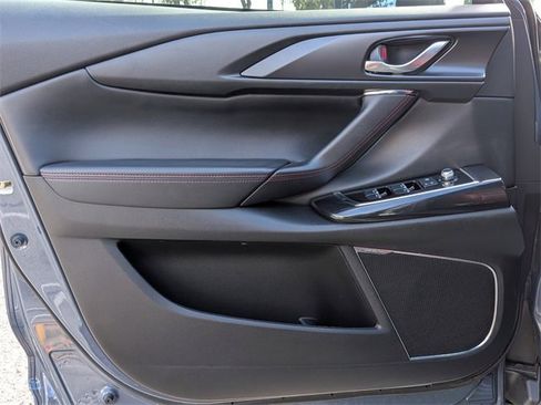 Certified 2023 MAZDA CX-9 Carbon Edition image 10
