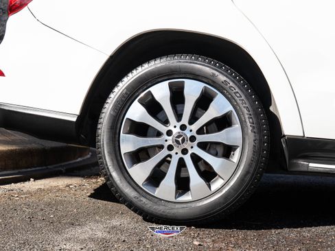 Used 2017 Mercedes-Benz GLS 450 4MATIC w/ Premium Package image 11