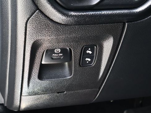 Used 2021 RAM 1500 Laramie w/ Laramie Southwest Edition AWD/4WD image 25