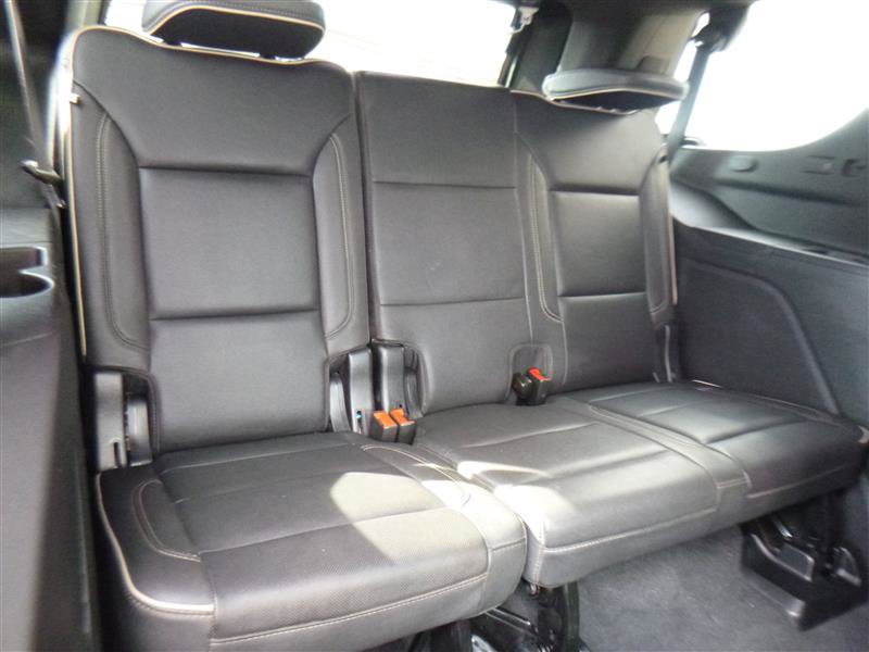 Used 2023 GMC Yukon SLT AWD/4WD image 8