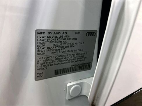 Certified 2025 Audi Q5 Premium Plus w/ Premium Plus image 39