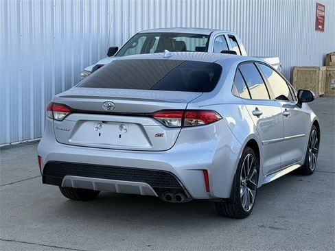 Used 2021 Toyota Corolla SE image 4