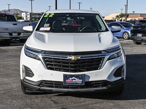 Used 2022 Chevrolet Equinox LT w/ Driver Convenience Package FWD image 2