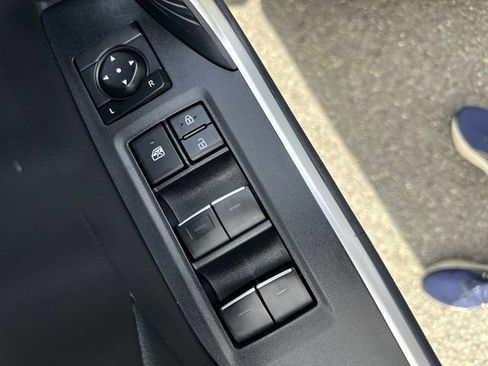 Certified 2025 Toyota RAV4 XLE AWD/4WD image 31