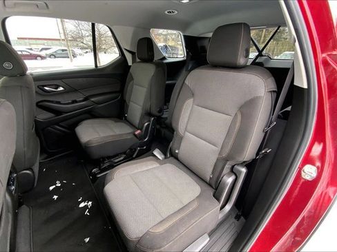 Used 2018 Chevrolet Traverse LT w/ LPO, Cargo Package image 24