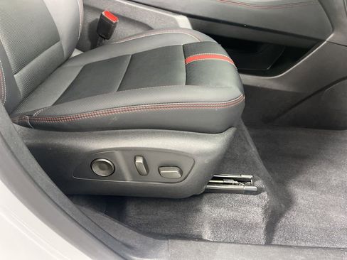 Certified 2024 Chevrolet Traverse RS image 7