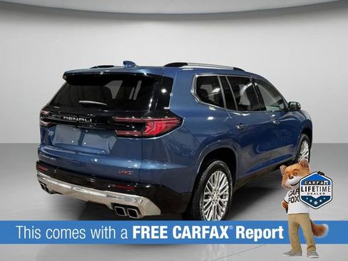 Used 2024 GMC Acadia Denali w/ Super Cruise Package image 3