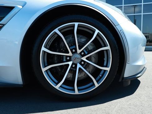 Used 2017 Chevrolet Corvette Grand Sport RWD image 12