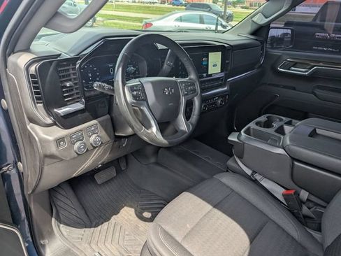 Used 2023 Chevrolet Silverado 1500 RST AWD/4WD image 14