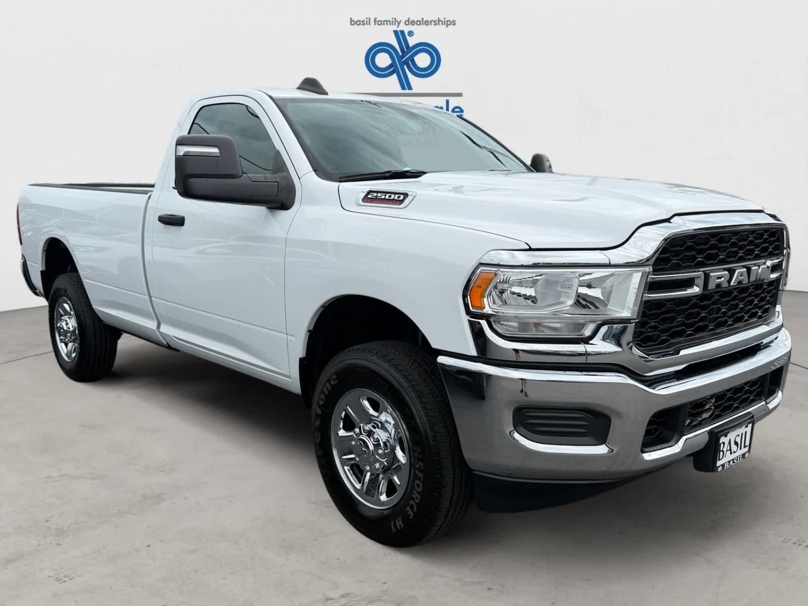 Used 2024 RAM 2500 Tradesman w/ Chrome Appearance Group AWD/4WD image 9