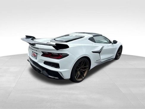 Used 2026 Chevrolet Corvette Z06 RWD image 4