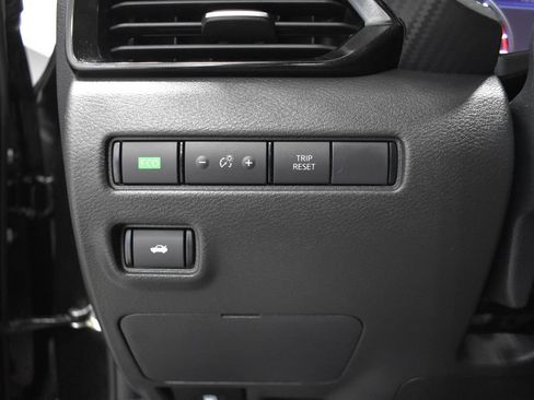 Certified 2023 Nissan Sentra SV w/ All-Weather Package FWD image 18
