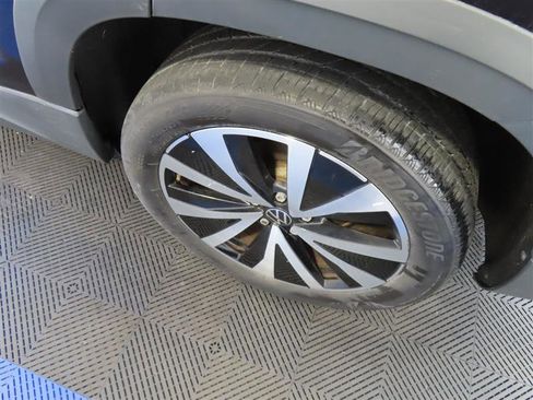 Used 2022 Volkswagen Taos SE AWD/4WD image 7