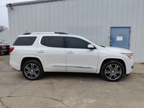 Used 2018 GMC Acadia Denali w/ Technology Package image 1