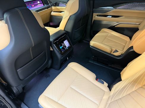 New 2025 Cadillac Escalade IQ Sport 2 image 47