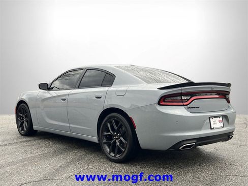 Used 2021 Dodge Charger SXT w/ Blacktop Package image 2