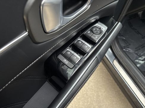 Used 2022 Kia Sorento SX image 15