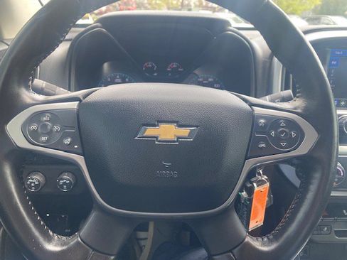 Used 2022 Chevrolet Colorado LT w/ Luxury Package AWD/4WD image 7