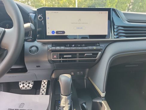 Used 2026 Toyota Camry SE w/ Multimedia Upgrade Package FWD image 19