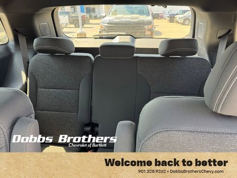 New 2026 Chevrolet Traverse LT w/ Sun and Wheel Package FWD image 33