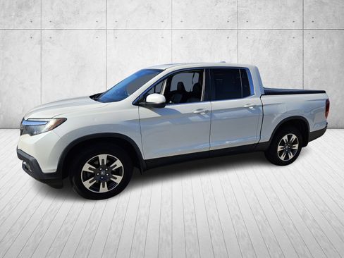 Used 2019 Honda Ridgeline RTL-T image 3