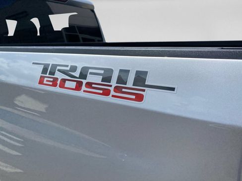 Used 2021 Chevrolet Silverado 1500 Custom Trail Boss w/ Safety Confidence Package AWD/4WD image 28