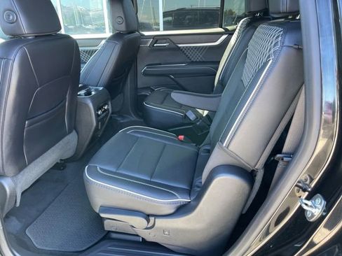 Used 2025 GMC Acadia Denali w/ Super Cruise Package AWD/4WD image 14