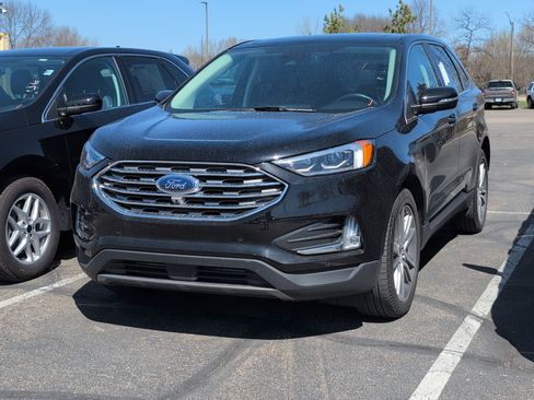 Used 2023 Ford Edge Titanium w/ Equipment Group 301A image 2
