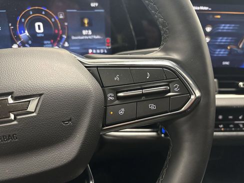 Used 2025 Chevrolet Equinox LT w/ Convenience Package II image 45