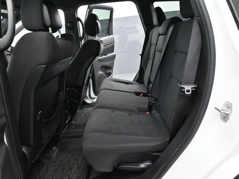 Used 2016 Jeep Grand Cherokee Laredo w/ Quick Order Package 23E AWD/4WD image 23