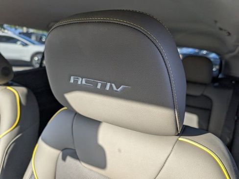 Used 2025 Chevrolet Trax ACTIV w/ Driver Confidence Package FWD image 19