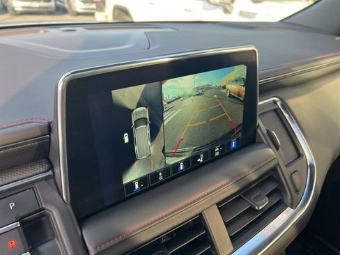 Used 2024 Chevrolet Suburban RST w/ Luxury Package image 15