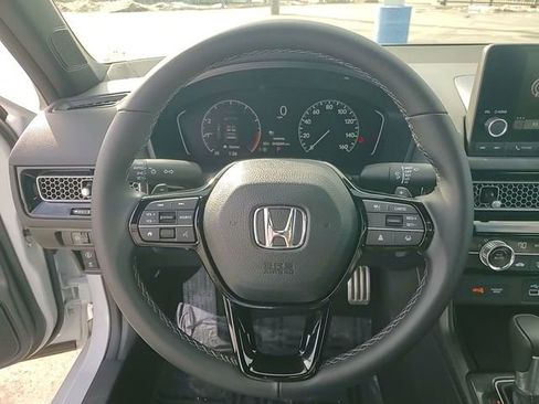 Used 2023 Honda Civic Sport image 16