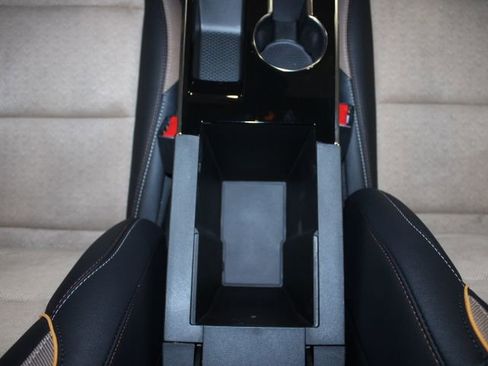 New 2026 Chevrolet Equinox ACTIV w/ Convenience Package III AWD/4WD image 32