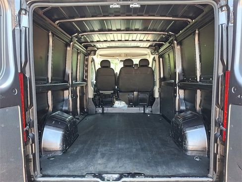 Used 2021 RAM ProMaster 2500 w/ Convenience Group image 34